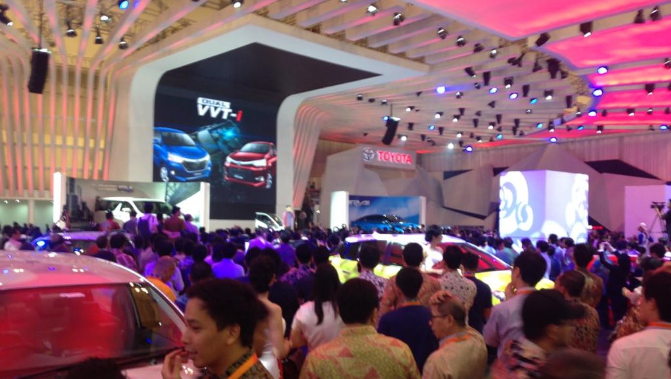 Pameran Otomotif GIIAS 2